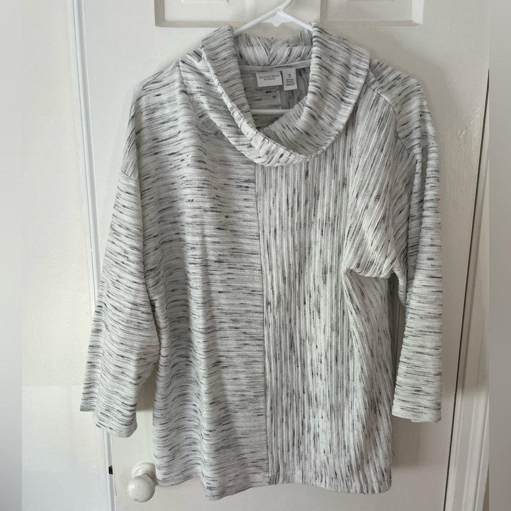 Chicos Light Pullover - image 1